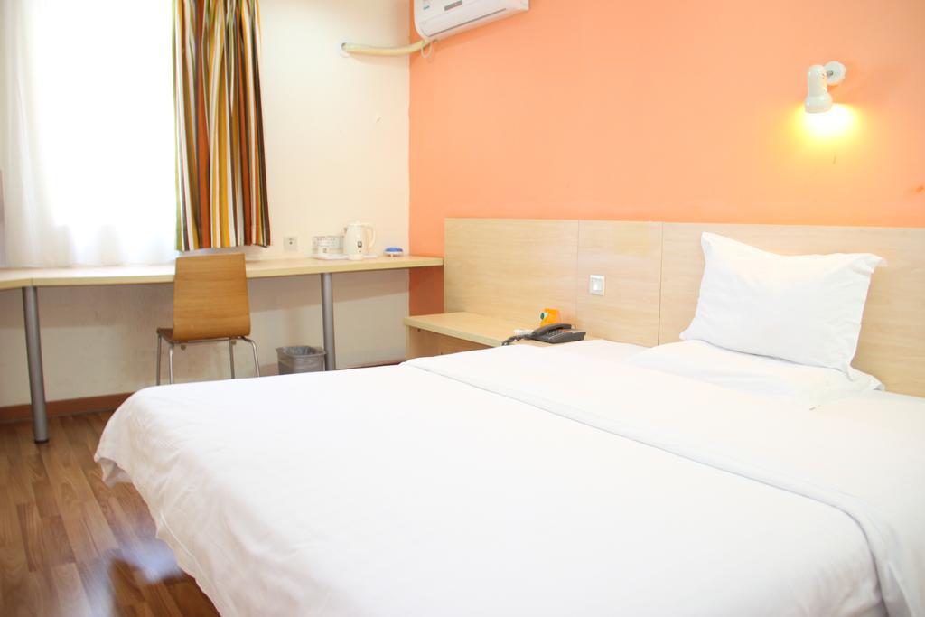 7Days Inn Chengdu Wuda Garden Quarto foto