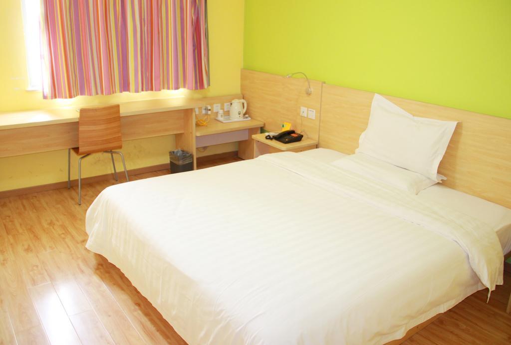 7Days Inn Chengdu Wuda Garden Quarto foto